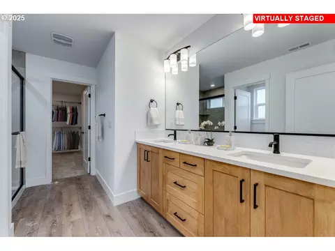 1324 E Canto, Newberg, OR 97132 photo 7