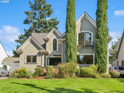 366 SE 44th Ave, Portland, OR 97215