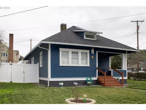 334 NE Nash St, Roseburg, OR 97470