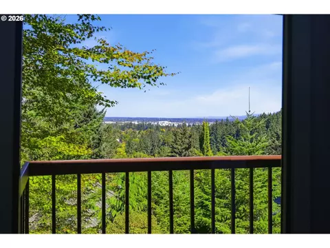 View/Area - 2811 Timberline Dr, Eugene, OR 97405 photo 2 of 3
