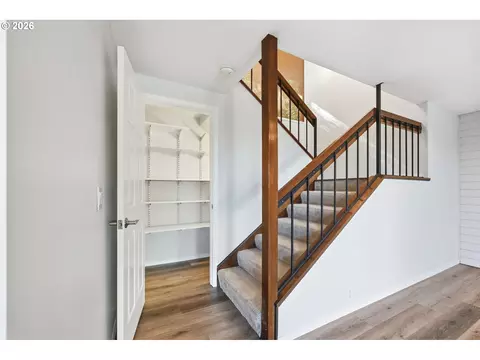 Entry Way - 2811 Timberline Dr, Eugene, OR 97405 photo 1 of 1