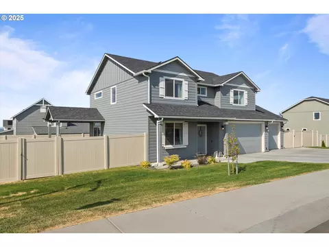 3 Patty Cir, Milton Freewater, OR 97862