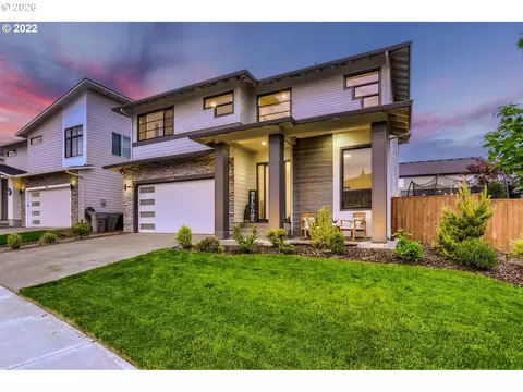 23886 SW Heron Lakes Dr, Sherwood, OR 97140