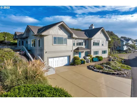 88765 Shoreline Loop, Florence, OR 97439