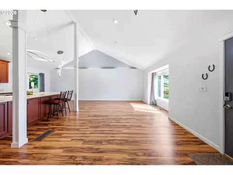 404 SW Overlook Ct, Gresham, OR 97080 photo 6