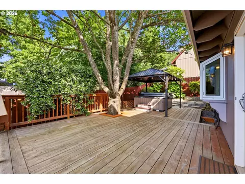 404 SW Overlook Ct, Gresham, OR 97080 photo 20