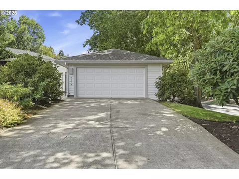 8274 SW Lafayette Way, Wilsonville, OR 97070