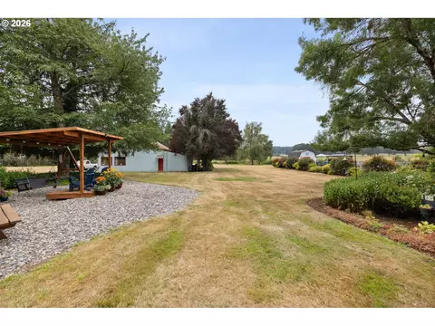 Exterior - 2902 NE 252nd Ave, Camas, WA 98607 photo 12 of 16