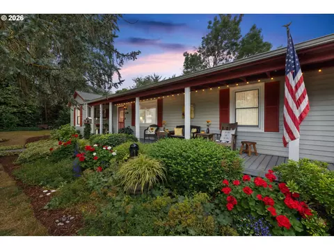Exterior - 2902 NE 252nd Ave, Camas, WA 98607 photo 2 of 16