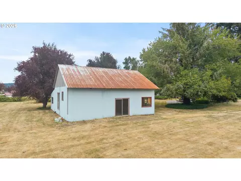 Exterior - 2902 NE 252nd Ave, Camas, WA 98607 photo 13 of 16