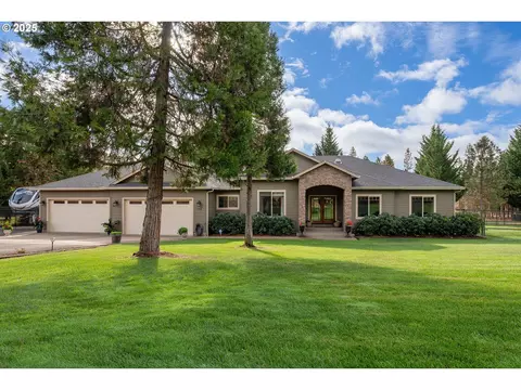 157 Pine Meadows Ln, Roseburg, OR 97471