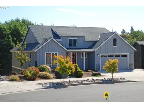 1745 2nd St, Hood River, OR 97031