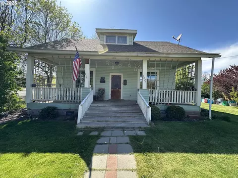 1025 Washington St, Fossil, OR 97830