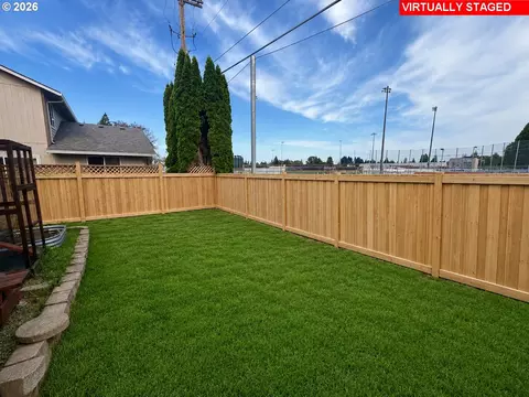 Exterior - 1880 Manihi Dr, Eugene, OR 97404 photo 7 of 12