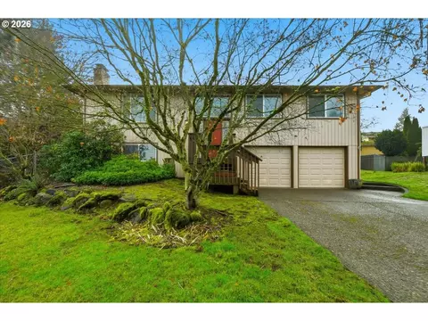7403 NE 70th Ct, Vancouver, WA 98661