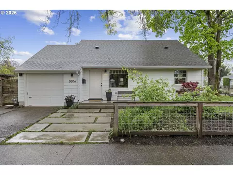 8806 SE Taylor St, Portland, OR 97216