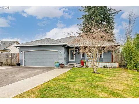 5105 NE Issler St, Vancouver, WA 98661