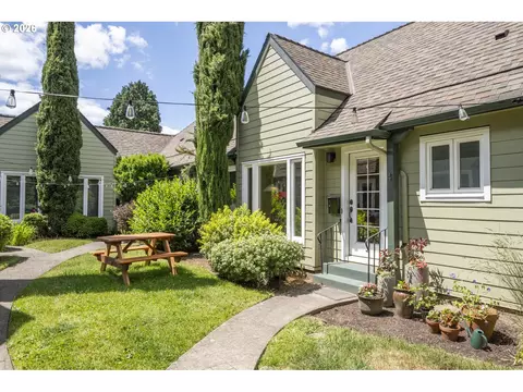1411 SE 30th Ave #4, Portland, OR 97214