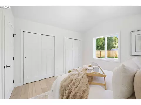 Bedroom - 4641 Royal Ave, Eugene, OR 97402 photo 1 of 3