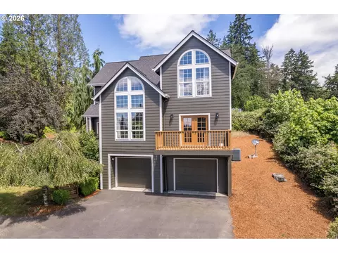 2420 Ivy Ln, Kelso, WA 98626