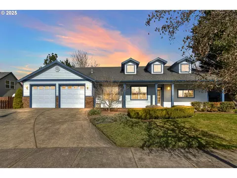 11853 Maxwell Ct, Oregon City, OR 97045