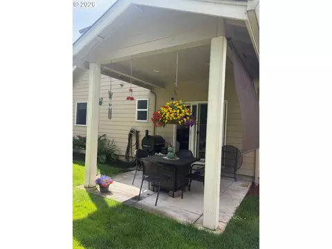987 Pennington Ct, Eugene, OR 97404 photo 6