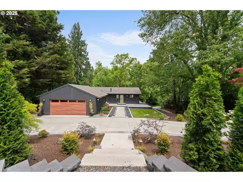 3707 SE Aldercrest Rd, Milwaukie, OR 97222