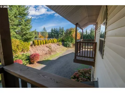 Exterior - 86104 Sells View Dr, Eugene, OR 97402 photo 6 of 6