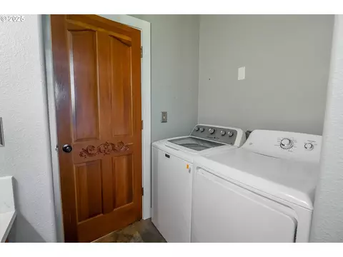 Other - 86104 Sells View Dr, Eugene, OR 97402 photo 2 of 11