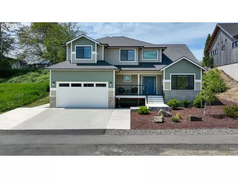 35681 Bella Ridge Loop, Astoria, OR 97103