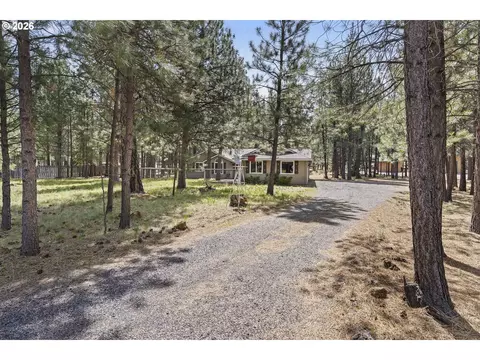 Exterior - 14485 Mountain View Loop, Sisters, OR 97759 photo 3 of 7
