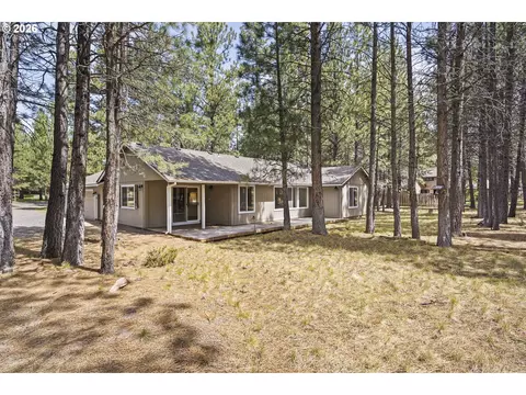 Exterior - 14485 Mountain View Loop, Sisters, OR 97759 photo 5 of 7