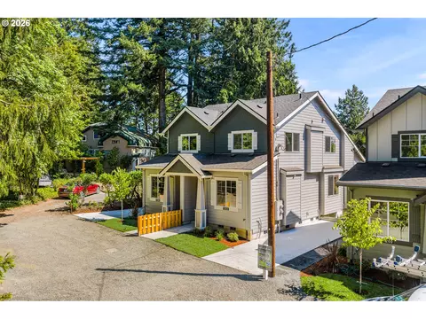 7252 SW 1st Ave, Portland, OR 97219