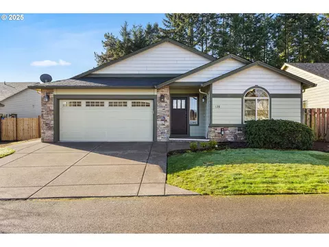 128 Lillian Ct SE, Salem, OR 97306