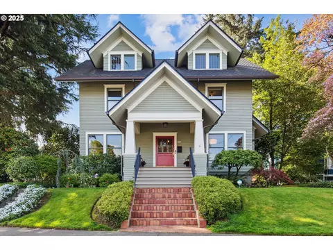 2724 NE Tillamook St, Portland, OR 97212