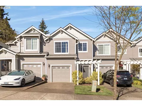20263 Hoodview Ave, West Linn, OR 97068