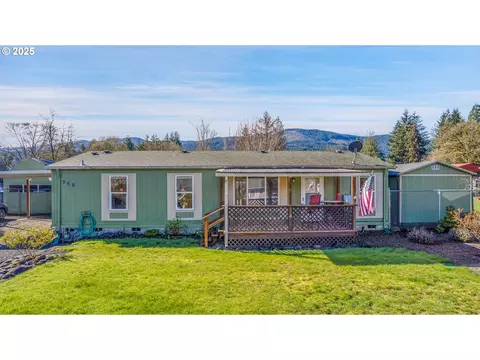 350 SE Ivy St, Mill City, OR 97360