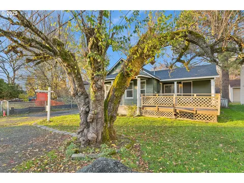 6723 NE Dogwood St, Hillsboro, OR 97124