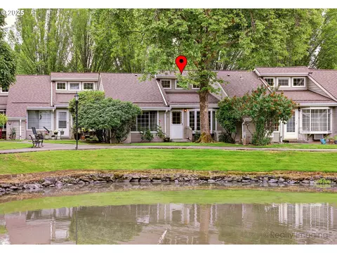 13775 SW Scholls Ferry Rd #16, Beaverton, OR 97008