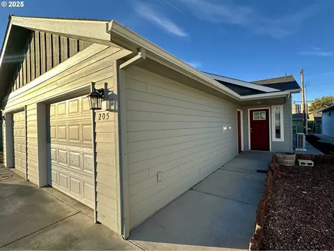 205207 W Nesbitt St, Goldendale, WA 98620