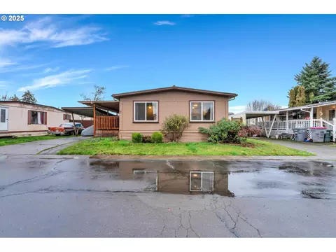 1005 Ferry St, Dayton, OR 97114