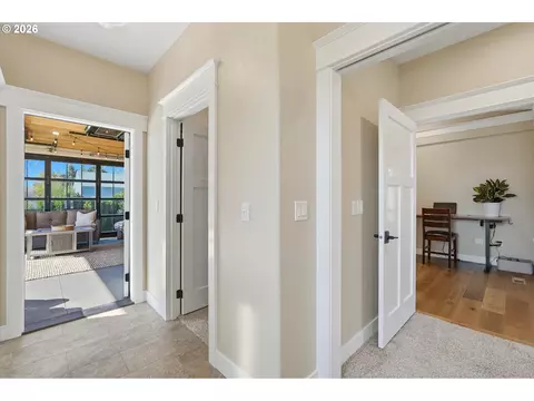 Entry Way - 66556 Boyd Loop Rd, Dufur, OR 97021 photo 2 of 2