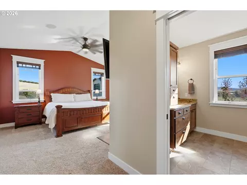 Bedroom - 66556 Boyd Loop Rd, Dufur, OR 97021 photo 1 of 4