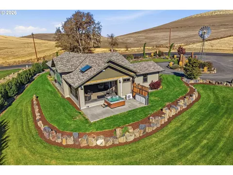 Exterior - 66556 Boyd Loop Rd, Dufur, OR 97021 photo 7 of 10