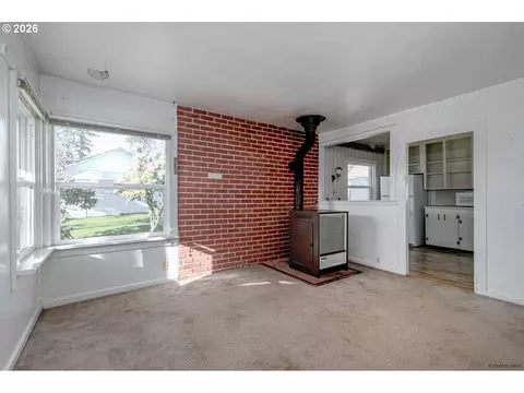 Living - 7830 SE 267th Ave, Gresham, OR 97080 photo 4 of 4