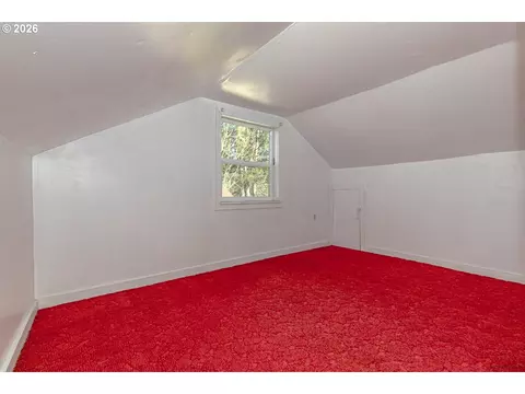 Bedroom - 7830 SE 267th Ave, Gresham, OR 97080 photo 2 of 4