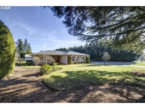 1534 NE Jackson School Rd, Hillsboro, OR 97124