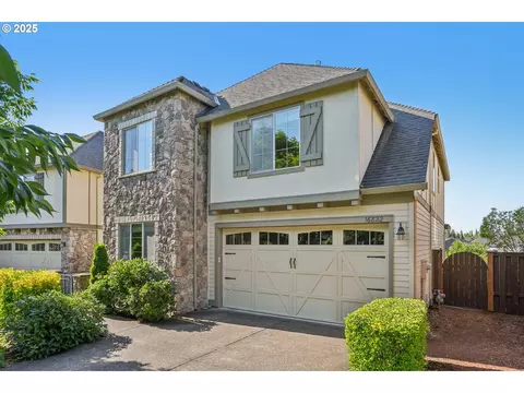 16822 NW Vetter Dr, Portland, OR 97229