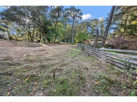 Exterior - Sylvan St, Eugene, OR 97403 photo 16 of 21