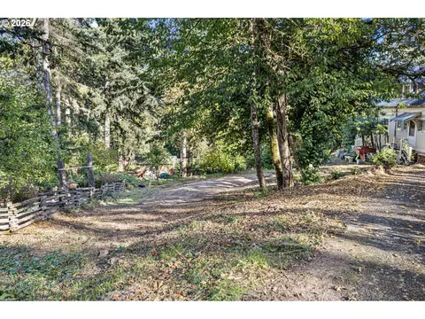 Exterior - Sylvan St, Eugene, OR 97403 photo 12 of 21